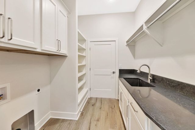 2106 W Harborlight, Wichita, KS 67204