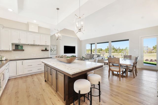 2106 W Harborlight, Wichita, KS 67204