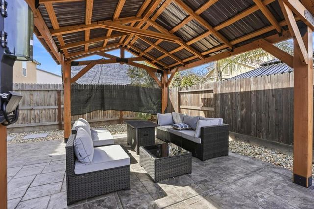 1656 Thistle Lane, Los Banos, CA 93635