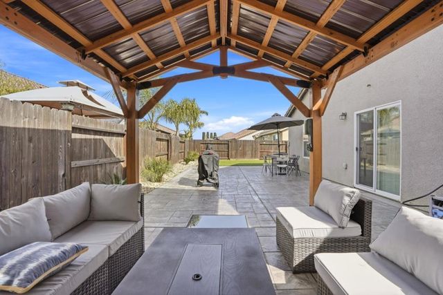 1656 Thistle Lane, Los Banos, CA 93635