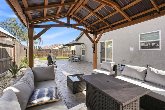 1656 Thistle Lane, Los Banos, CA 93635