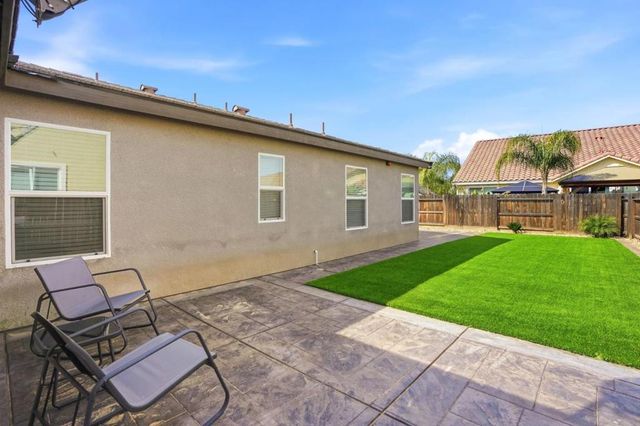 1656 Thistle Lane, Los Banos, CA 93635