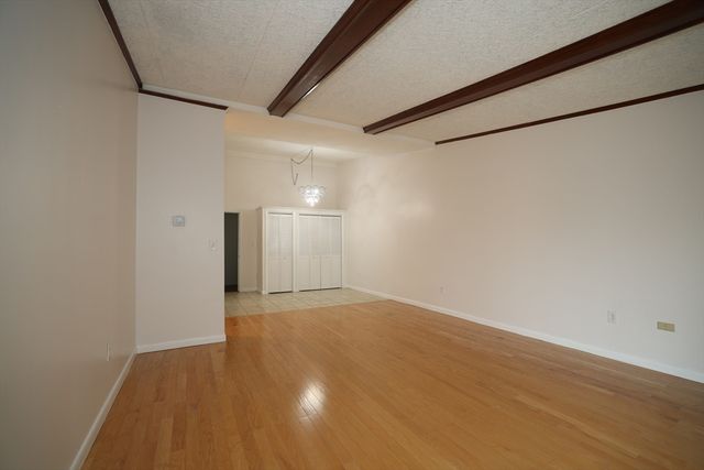 57 Broadlawn Park 14B, Newton, MA 02467