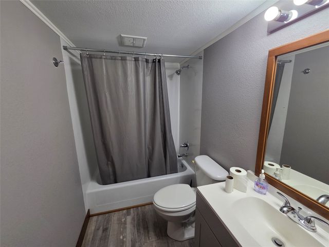 305 NW 4th Street, Greenfield, IA 50849