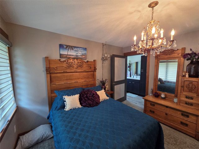 305 NW 4th Street, Greenfield, IA 50849