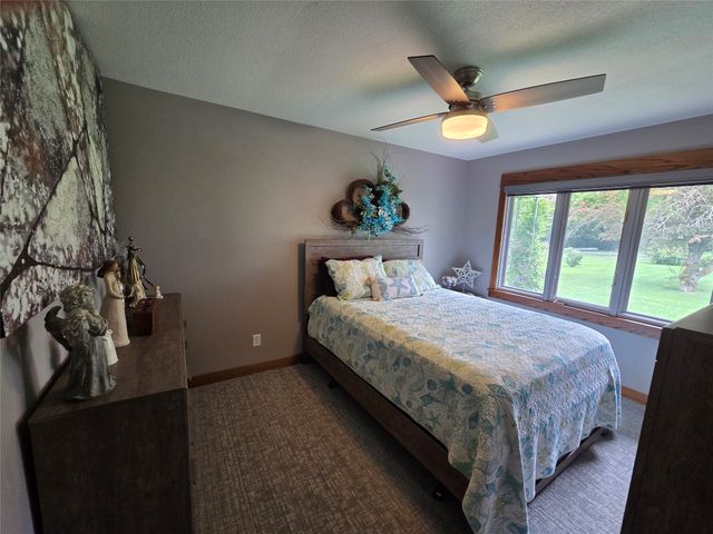 305 NW 4th Street, Greenfield, IA 50849