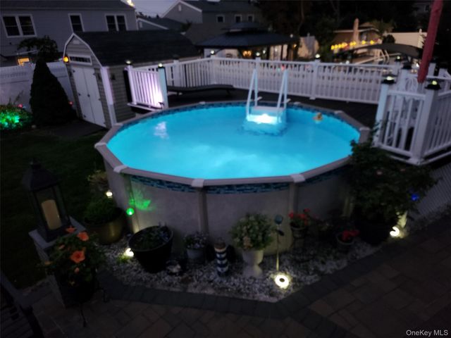 831 N Erie Avenue, Lindenhurst, NY 11757
