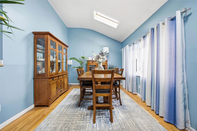 831 N Erie Avenue, Lindenhurst, NY 11757