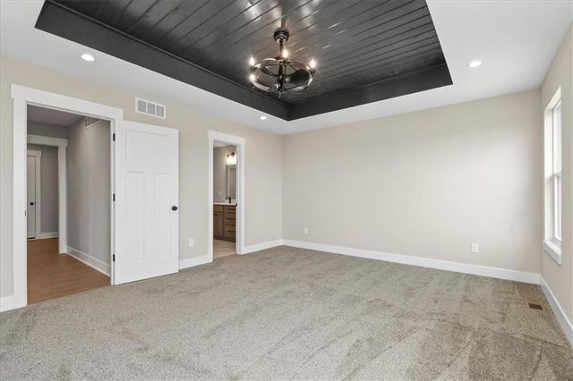 1305 N Holland Drive, Independence, MO 64056