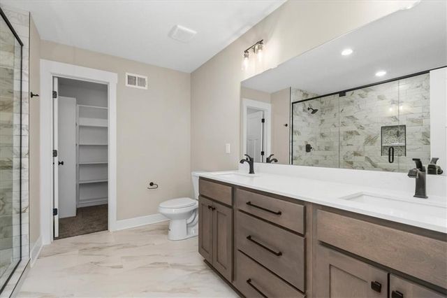 1305 N Holland Drive, Independence, MO 64056