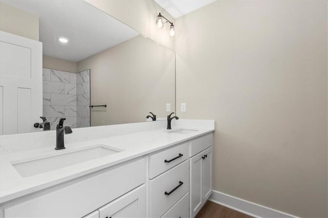 1305 N Holland Drive, Independence, MO 64056