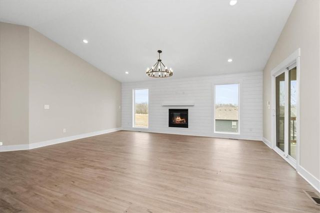 1305 N Holland Drive, Independence, MO 64056