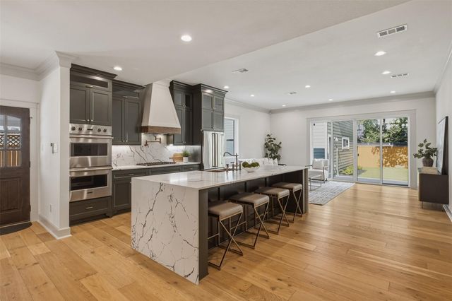 1535 Rutland Street, Houston, TX 77008