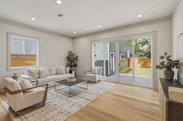 1535 Rutland Street, Houston, TX 77008