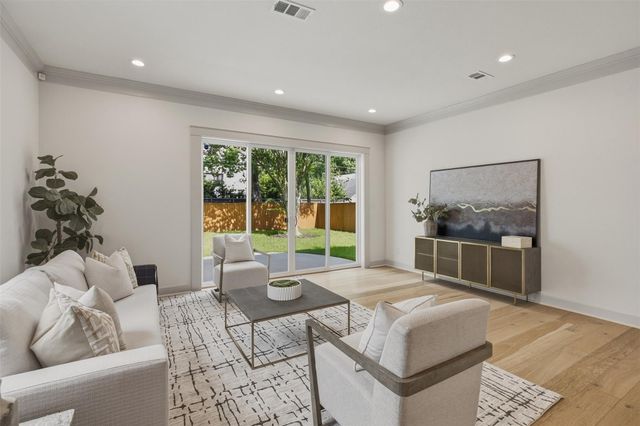 1535 Rutland Street, Houston, TX 77008