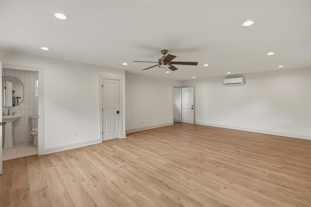 1535 Rutland Street, Houston, TX 77008