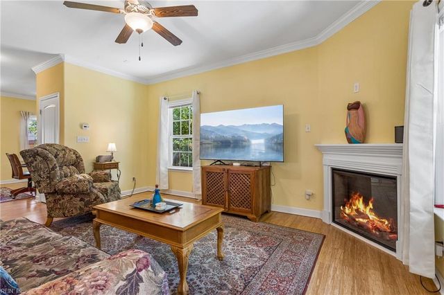 1624 Skyline DR, Norfolk, VA 23518