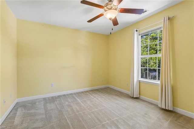 1624 Skyline DR, Norfolk, VA 23518