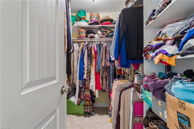 1624 Skyline DR, Norfolk, VA 23518