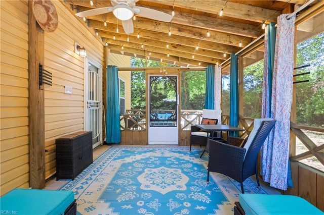 1624 Skyline DR, Norfolk, VA 23518