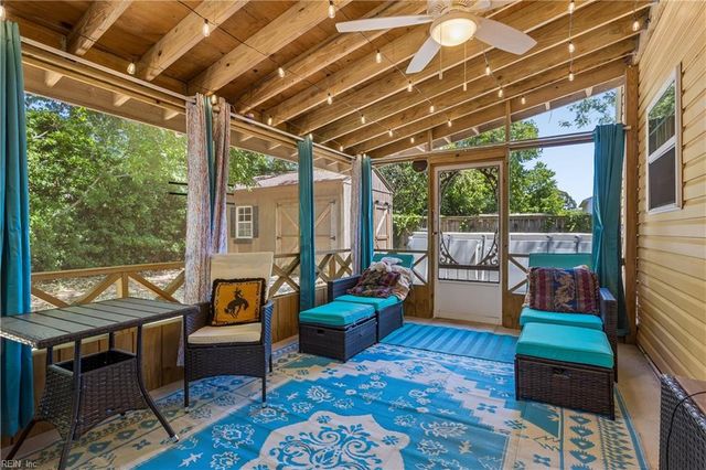 1624 Skyline DR, Norfolk, VA 23518