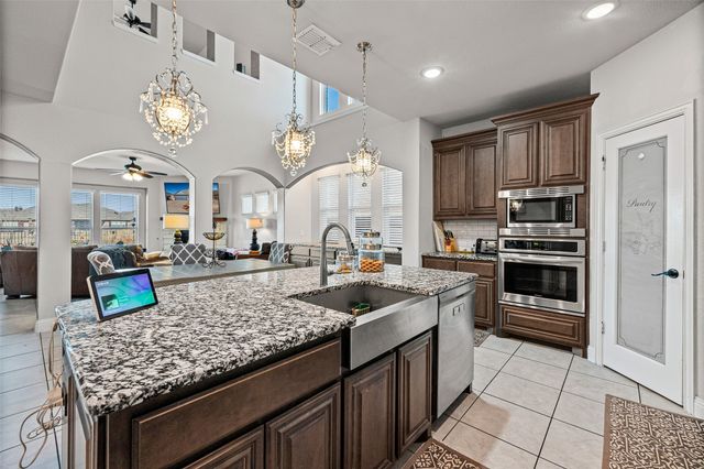 1020 Austin Drive, Godley, TX 76044