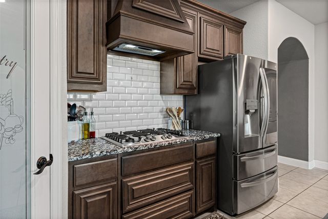 1020 Austin Drive, Godley, TX 76044