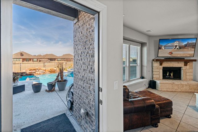 1020 Austin Drive, Godley, TX 76044