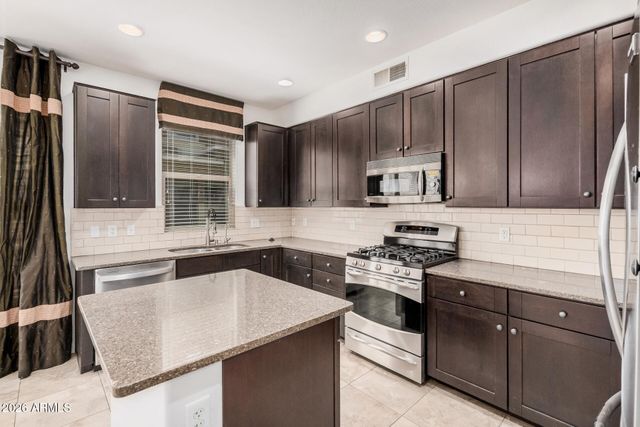 5550 N 16TH Street 114, Phoenix, AZ 85016