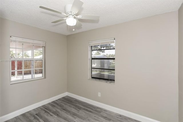 5835 SW 117th Ave, Miami, FL 33183