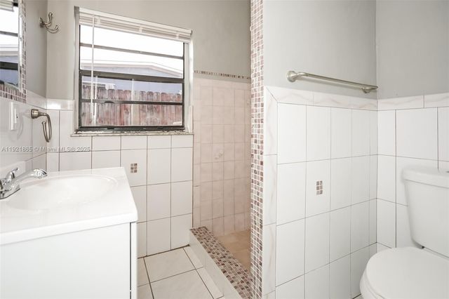 5835 SW 117th Ave, Miami, FL 33183