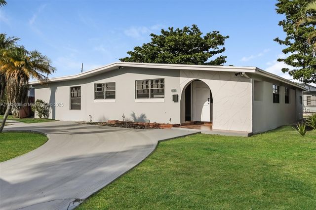 5835 SW 117th Ave, Miami, FL 33183