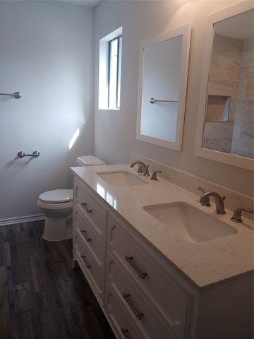 215 Lake Park Road, Lewisville, TX 75057