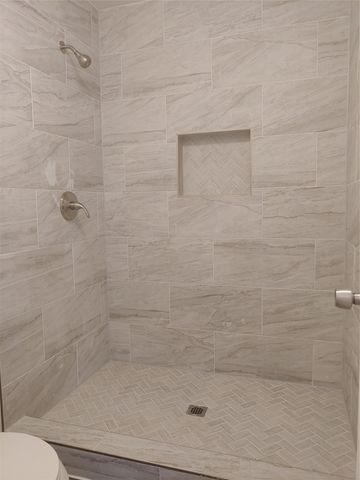 215 Lake Park Road, Lewisville, TX 75057