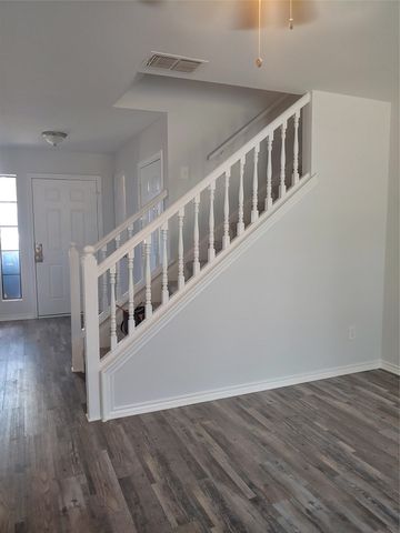 215 Lake Park Road, Lewisville, TX 75057