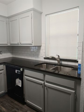 215 Lake Park Road, Lewisville, TX 75057