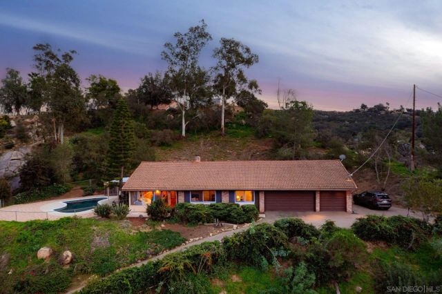 15770 Oak Valley Road, Ramona, CA 92065