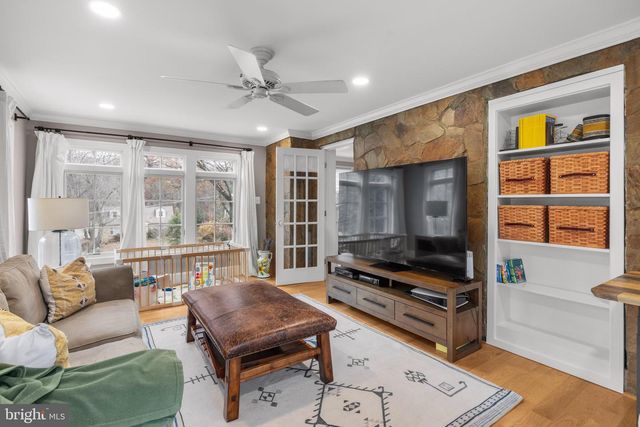 4004 ESTABROOK DR, Annandale, VA 22003