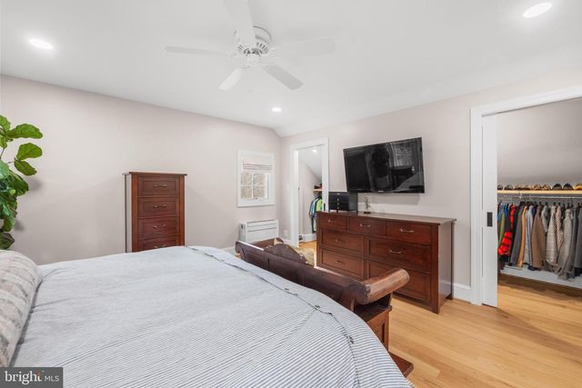 4004 ESTABROOK DR, Annandale, VA 22003