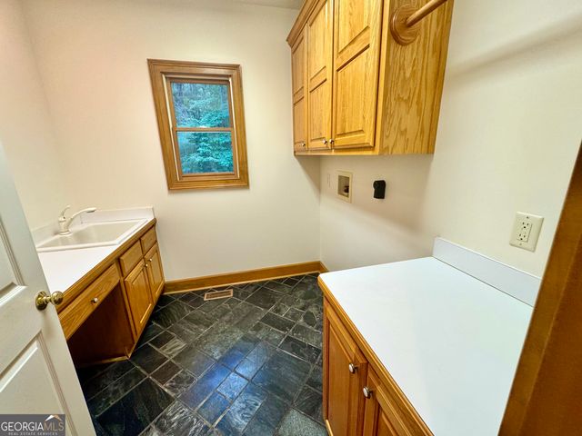 1310 Deerwood Drive, Madison, GA 30650