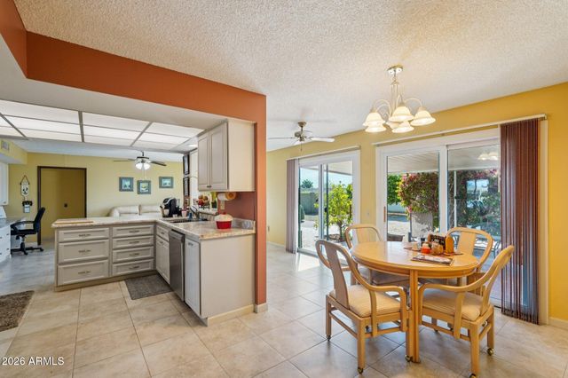 9843 W WRANGLER Drive, Sun City, AZ 85373