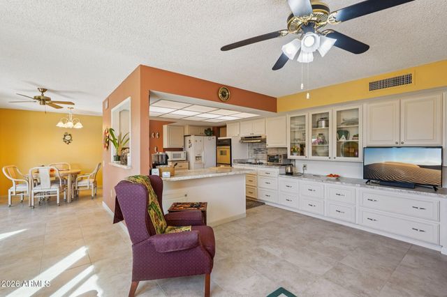 9843 W WRANGLER Drive, Sun City, AZ 85373