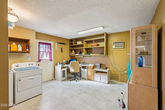 9843 W WRANGLER Drive, Sun City, AZ 85373