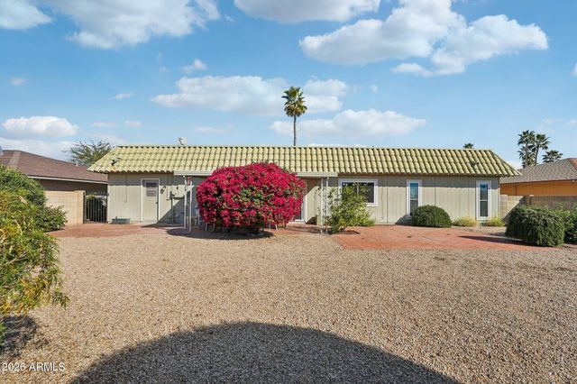 9843 W WRANGLER Drive, Sun City, AZ 85373