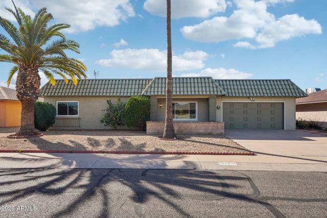 9843 W WRANGLER Drive, Sun City, AZ 85373