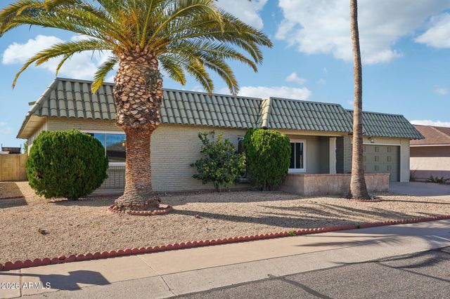 9843 W WRANGLER Drive, Sun City, AZ 85373