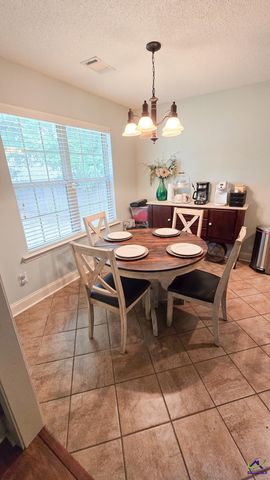 102 Woodward Pass, Kathleen, GA 31047