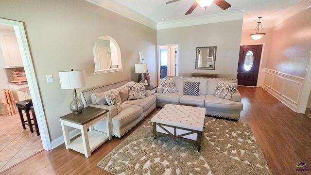 102 Woodward Pass, Kathleen, GA 31047