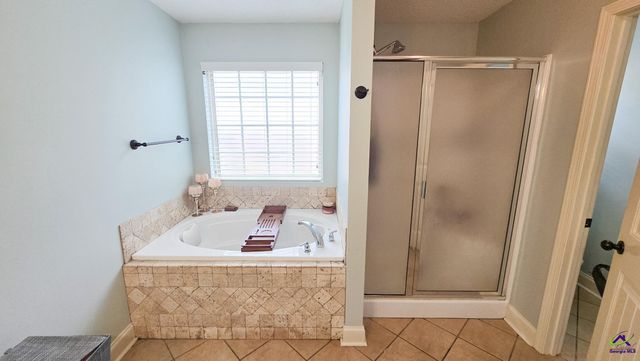 102 Woodward Pass, Kathleen, GA 31047