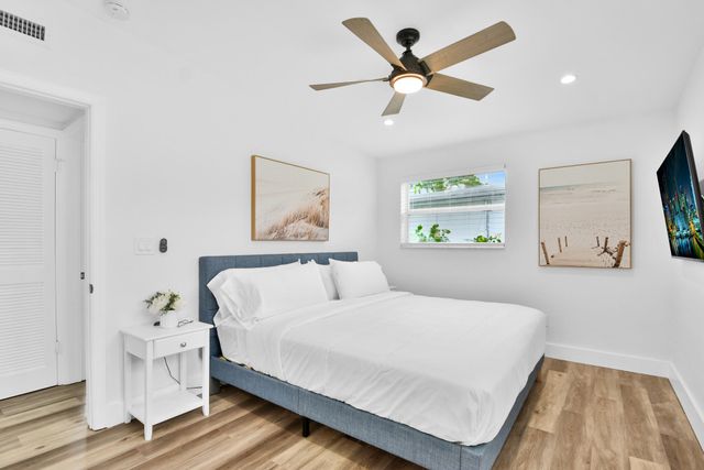 6821 Kingston Drive, Lake Worth, FL 33462